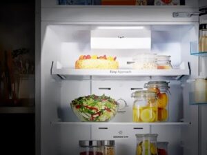 7. Tủ lạnh thông minh sở hữu đèn Led tiện lợi