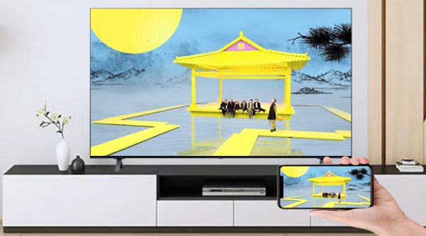 Smart Tivi OLED LG 4K 65 inch 65A1PTB - Chiếu màn hình