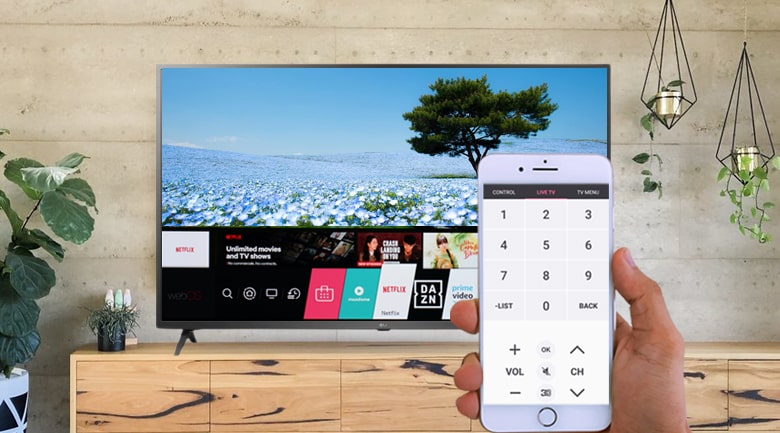 9. Tivi 2021 LG 55UP7720PTC hỗ trợ điều khiển tivi bằng điện thoại linh hoạt qua ứng dụng LG TV Plus