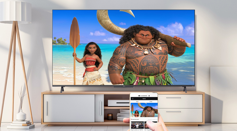 Tivi QLED 4K TCL 50Q726 - Chiếu màn hình điện thoại lên tivi dễ dàng thông qua tính năng Google Cast