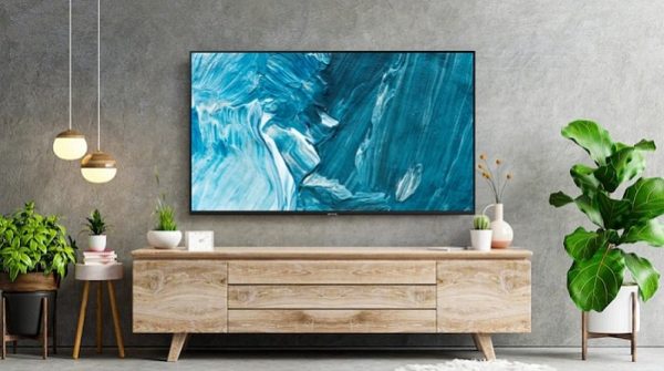 1. UA55AU7002 | Tivi Samsung 55 inch nổi bật với thiết kế sang trọng, tinh tế, màn hình tràn viền