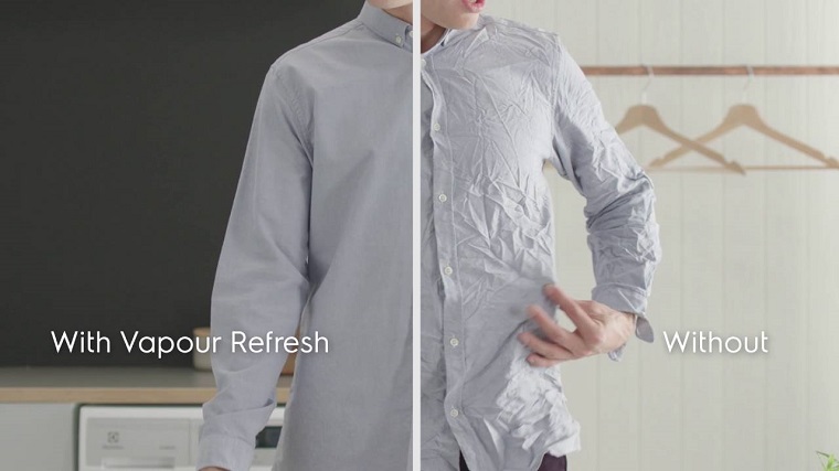 8. EWF14023 | Bảo vệ quần áo giảm nhăn quần áo nhờ công nghệ Vapour Refresh