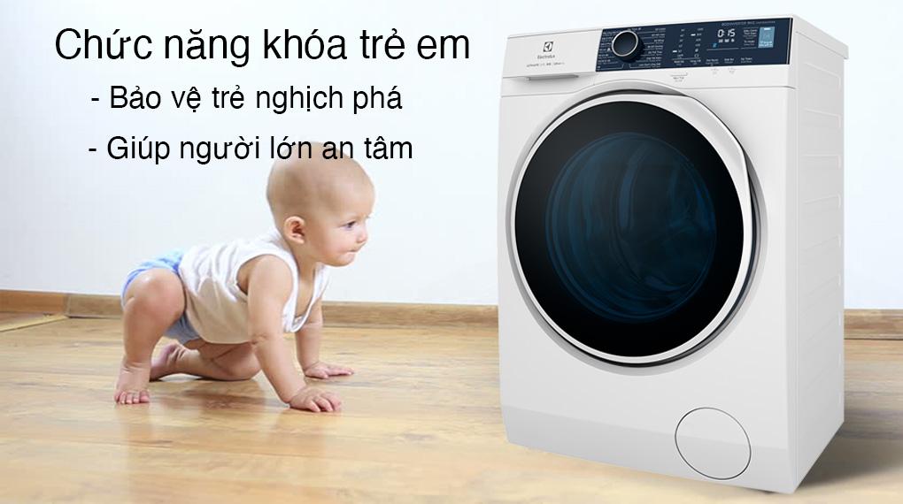 4. Máy giặt 9 kg có tính năng khóa trẻ em mang đến sự an toàn cho gia đình có trẻ nhỏ