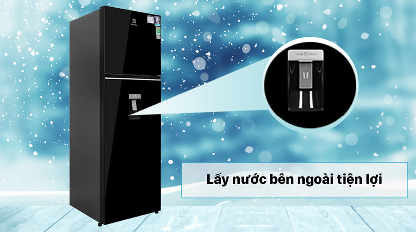 9. Tủ lạnh Electrolux ETB3460K-H trang vị khay lấy nước bên ngoài