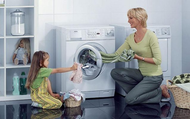 Vì sao phải thường xuyên vệ sinh máy giặt LG