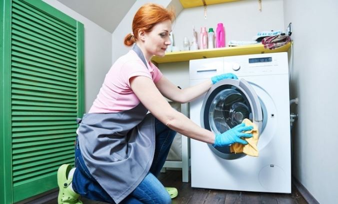 5. Các bước vệ sinh máy giặt LG giá rẻ theo cách thủ công đơn giản