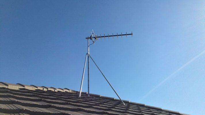 Trường hợp nhà bạn sử dụng Anten ngoài trời