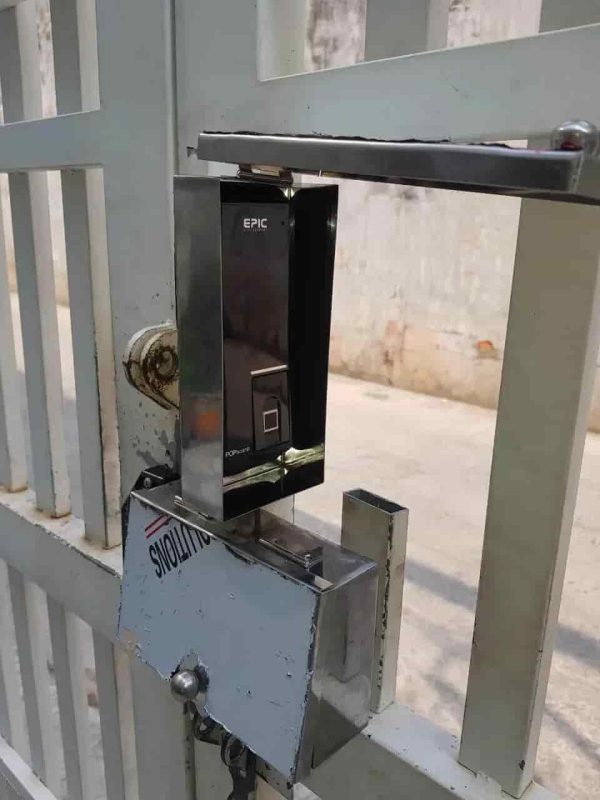 ổ khóa cửa vân tay có độ bảo mật tuyệt đối khi bạn chỉ có thể mở khóa bằng vân tay