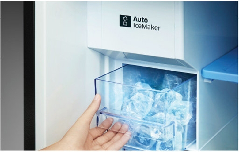 Làm đá tự động - Tủ Lạnh Samsung Inverter 360 lít RT35K5982DX/SV