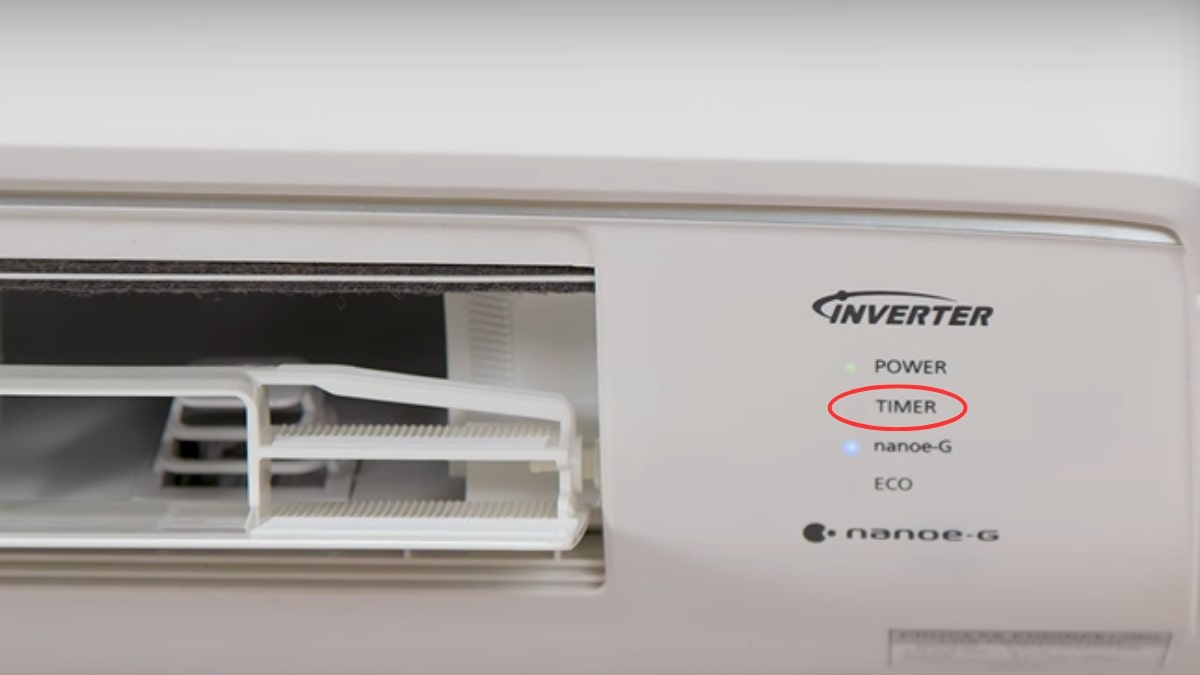 Đèn TIMER trên máy lạnh Panasonic Inverter 1.5 HP CU/CS-PU12ZKH-8M