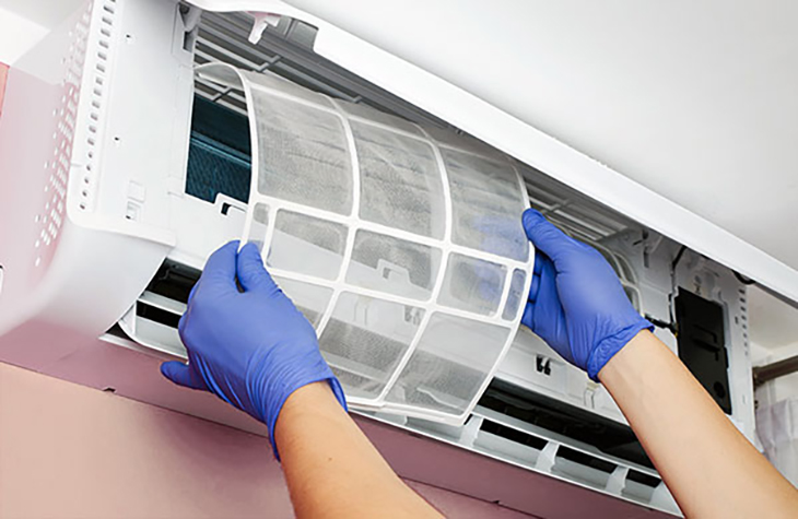 Các bước vệ sinh điều hòa - Khắc phục tình trạng máy lạnh có mùi hôi khó chịu 