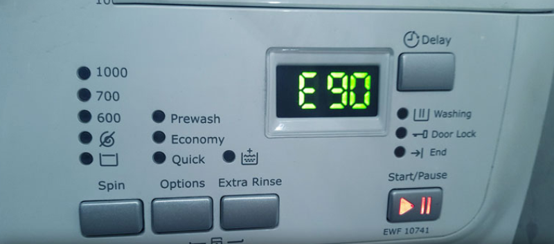 Làm thế nào để nhận biết máy giặt Electrolux báo lỗi E90?
