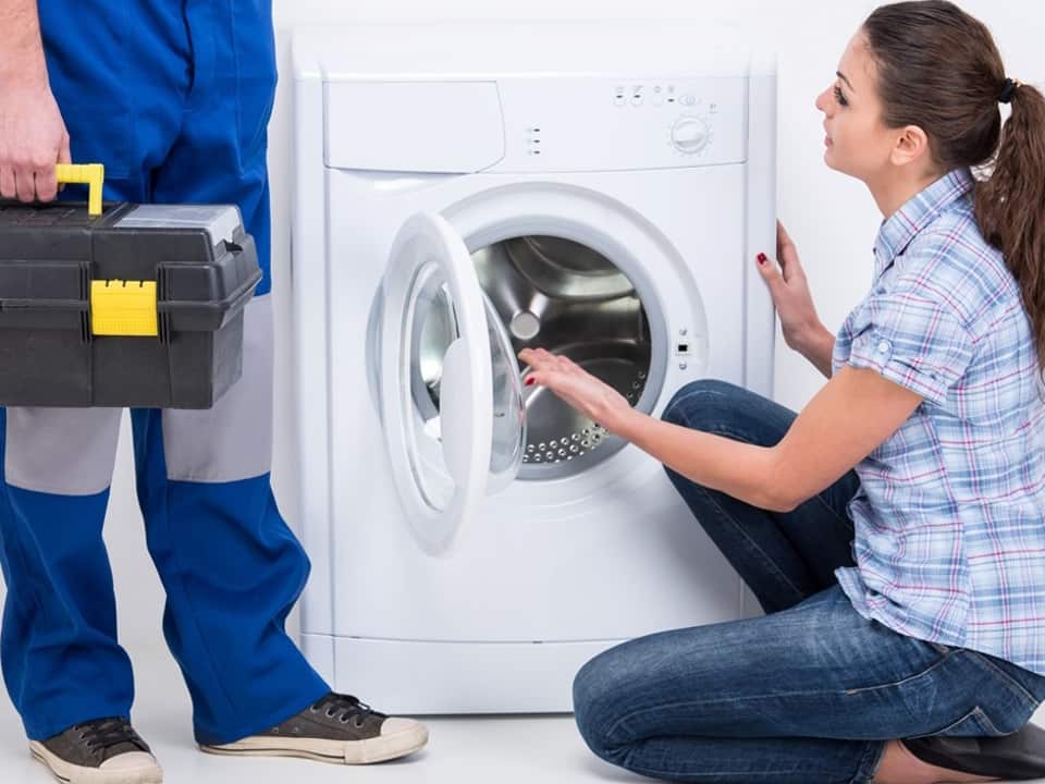 Cách khắc phục máy giặt Electrolux lỗi E10