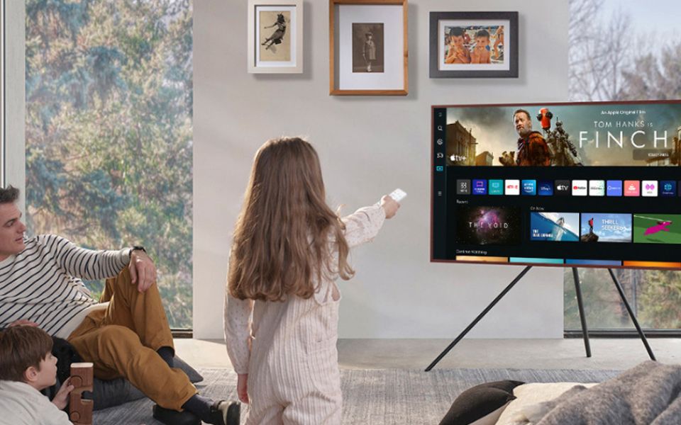 tivi Samsung 32 inch sử dụng hệ điều hành độc quyền, kho ứng dụng phong phú