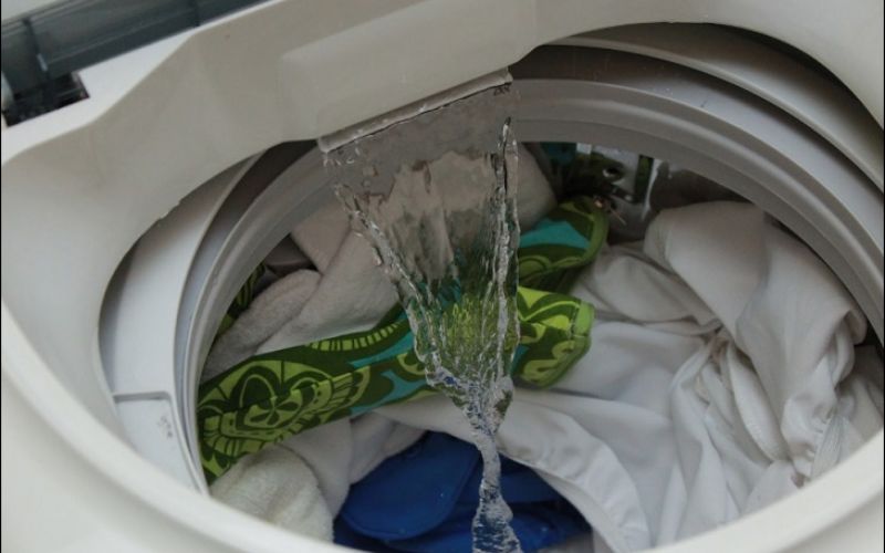 máy giặt Toshiba báo lỗi E10 do áp lực yếu