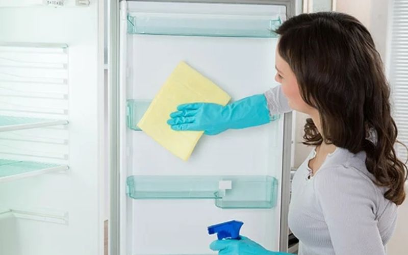 Tủ lạnh Aqua bị chảy nước ở ngăn mát