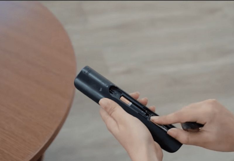 Remote pin yếu hoặc hết pin