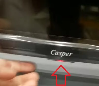 Vị trí của nút nguồn tivi Casper trên màn hình